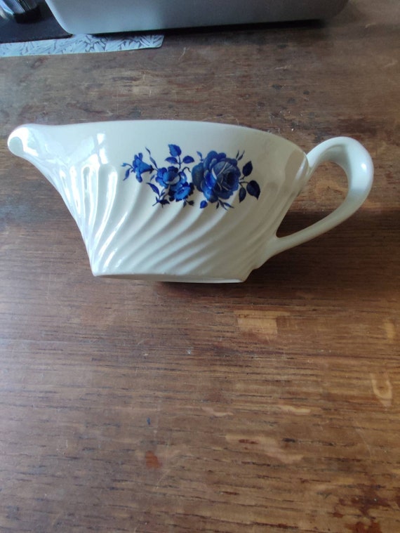 Saucière faïence Keller & Guérin décor de roses  faïence française vers 1922