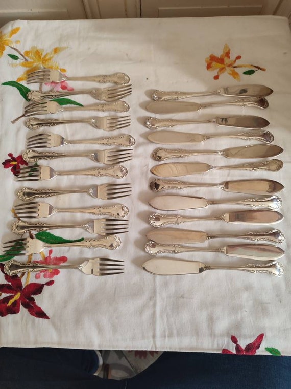 Mappin & Webb 12 fish cutlery 12 forks 12 silver plated knives