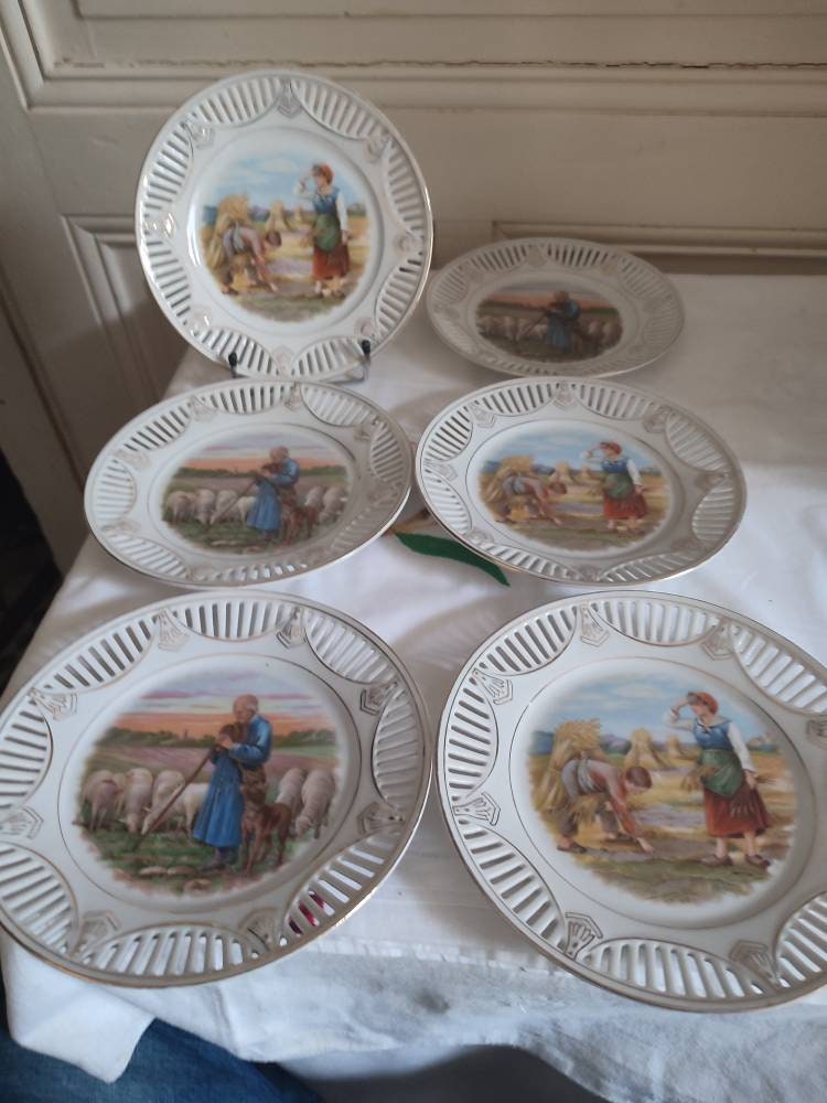 Six Assiettes À dessert