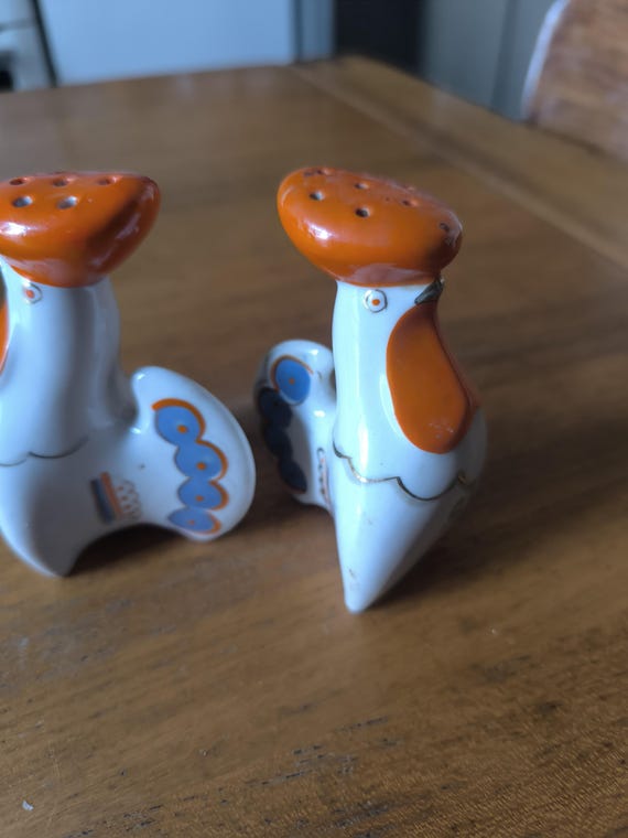 Zoomorphic Russian Porcelain Rooster Salt and Pepper Shakers USSR Polonsky?