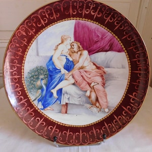 Montereau LEBEUF MILLIET & Cie (1840-1875) dish decorated with the wedding of Jupiter and Juno