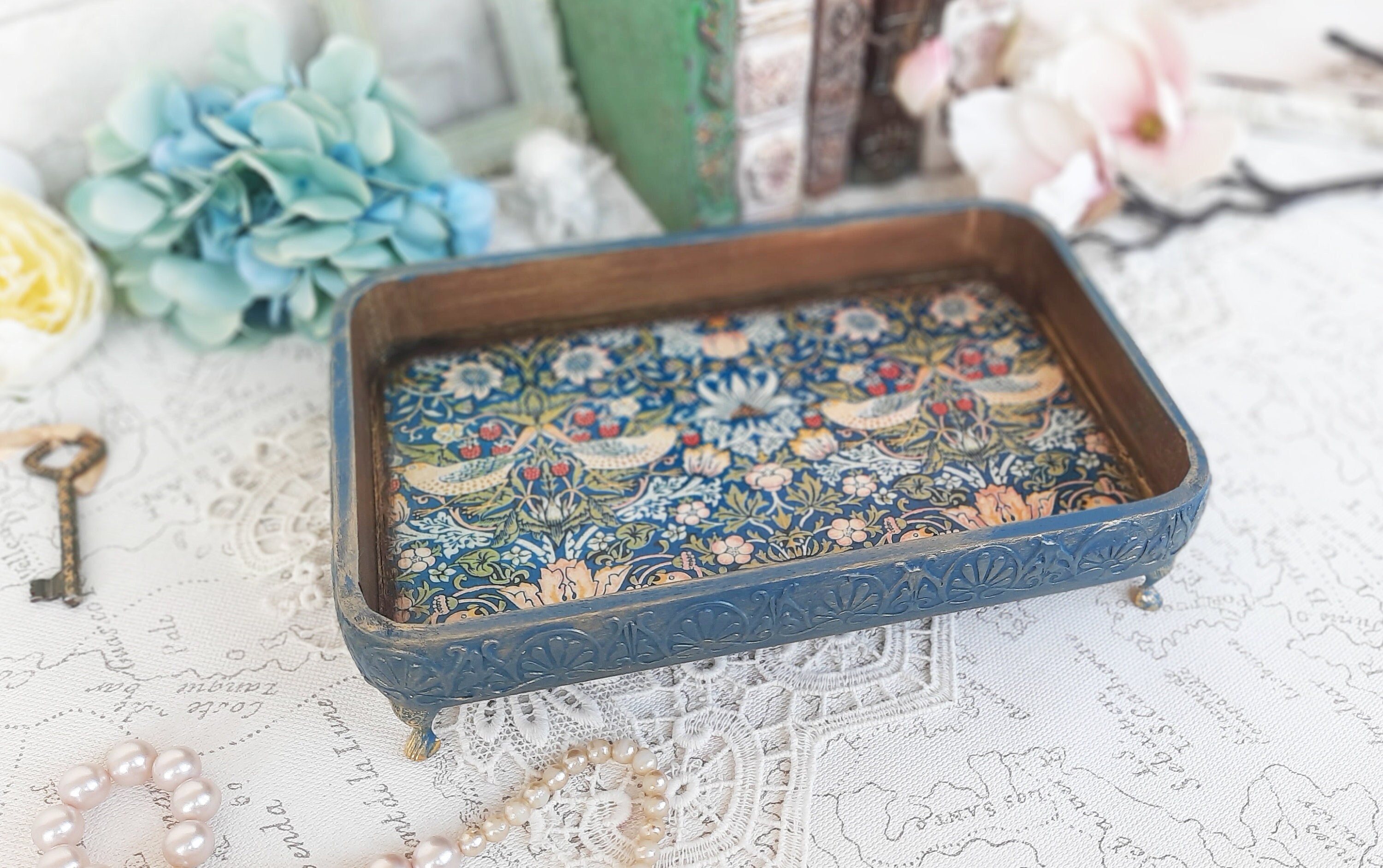 Wooden Tray Murdie Morris AMNM619 - Better World Arts main image 0