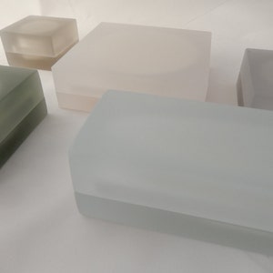 NICE CUBE jewelry box with magical transparency. An elegant frosted resin container.