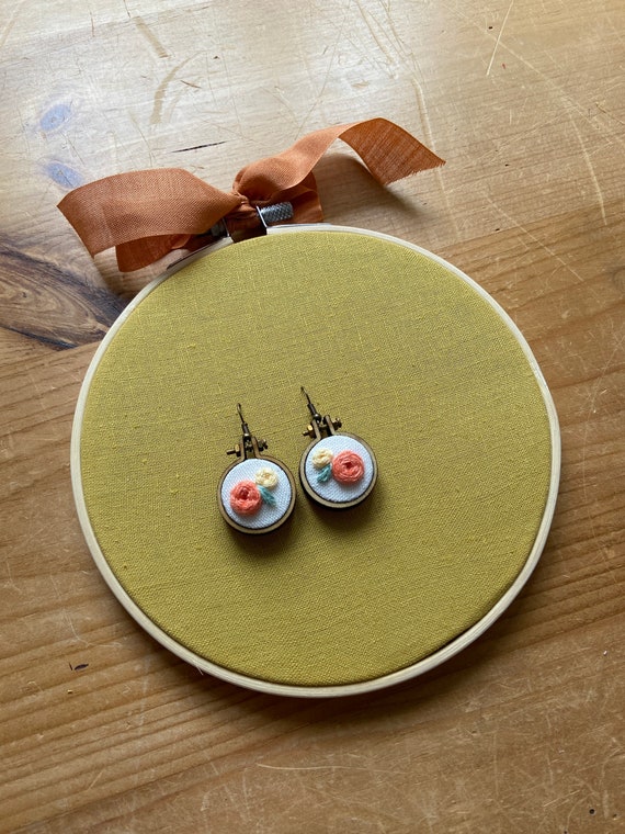 Earring Display Hoop