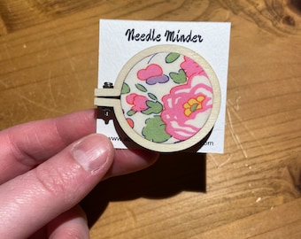 Large Liberty Fabric Needle Minder