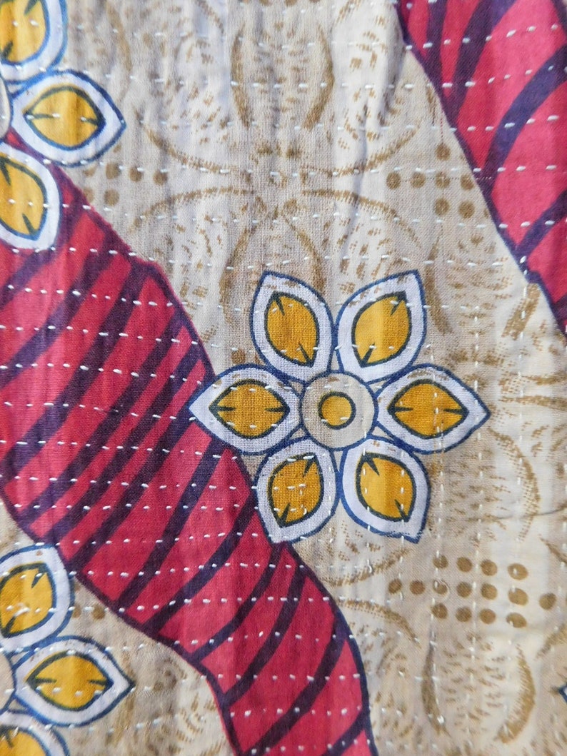 Beach Throw Bed Cover Spread Bedding Gudri Sari Throw Home Decorative Ethnic Blanket Indian Vintage Twin Size Reversible Kantha Quilt