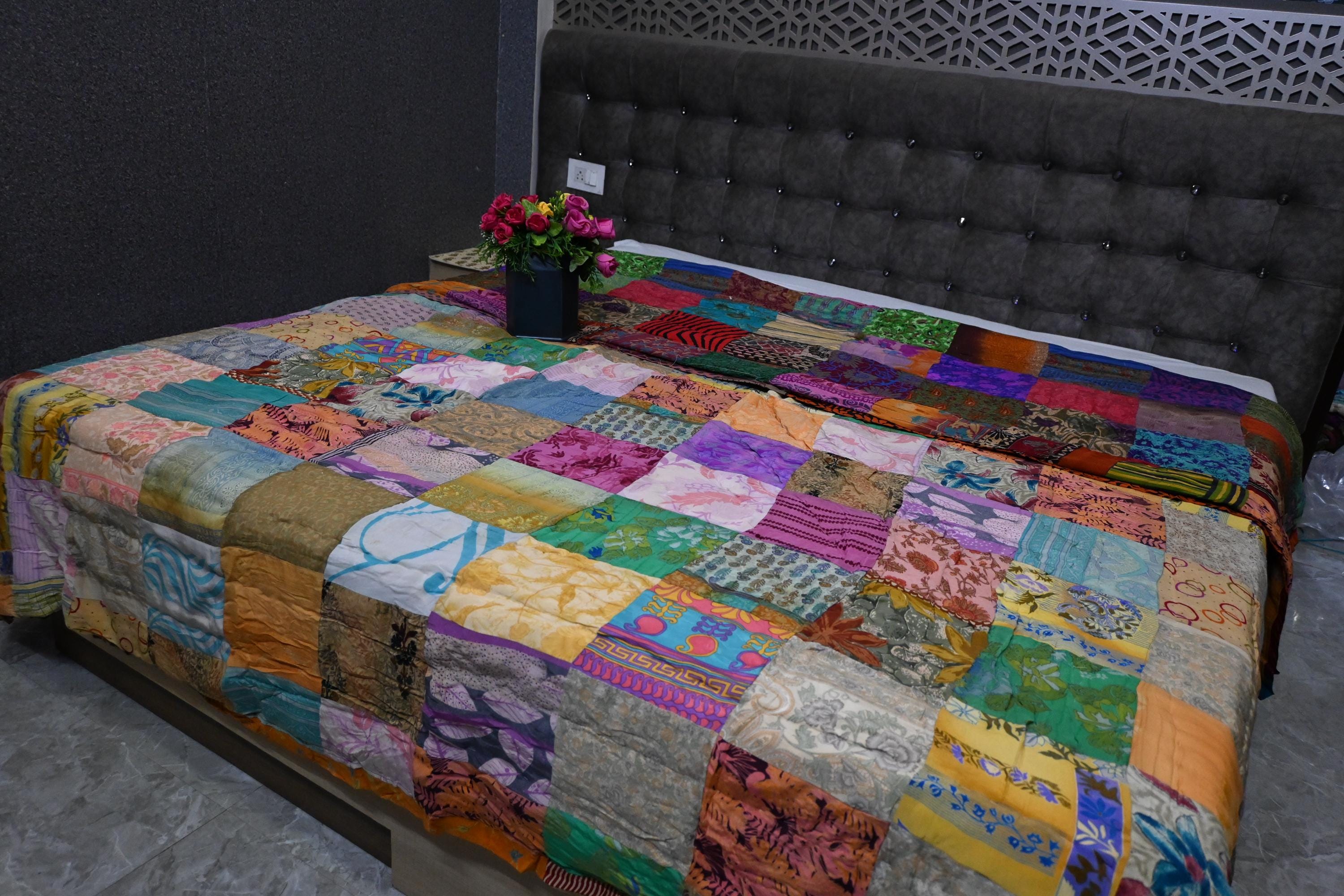 ヴィンテージシルクサリーキルト：パッチワークカンタベッドスプレッド