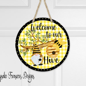 Welkom bij onze Hive, Bee Gnome, Door Hanger Template, Sublimation Design, Wreath Attachment, Digital Download, Aluminium Sign, PNG, Clip Art