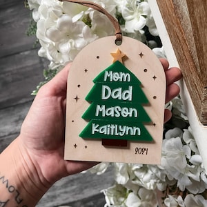 Tree Family Christmas Ornament, Engraved Ornament, Wood Ornament, Christmas Tree Ornament, Annual family ornament, Custom Christmas Ornament