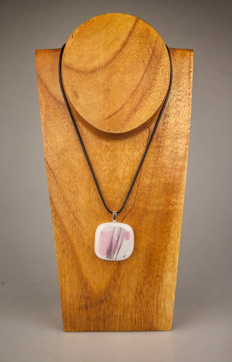 Flora Pendant Necklace