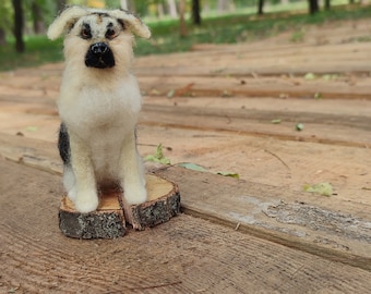 German shepherd dog, felted dog, felt miniature dog, wool sculpture, felted pet, custom pet portrait, wool dog, Gift for Mom