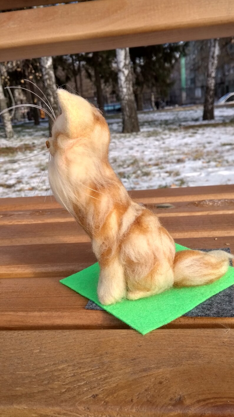 Ginger cat Wool sculpture Needle felted pet Cat ornament Customized cat portrait Realistic cat Pet Replica Burnt Orange Cat lover gift