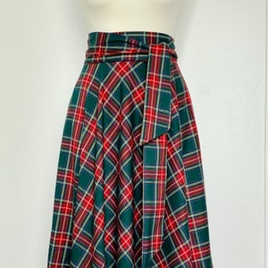 Winter plaid maxi skirt Green plaid maxi skirt Long tartan woman skirt Maxi skirt with pockets Long skirt  Long plaid skirt Long woman skirt