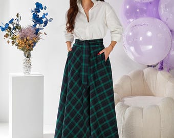 Green tartan long skirt Green plaid maxi skirt Red maxi skirt with pockets Green long skirt Long woman skirt Long skirt