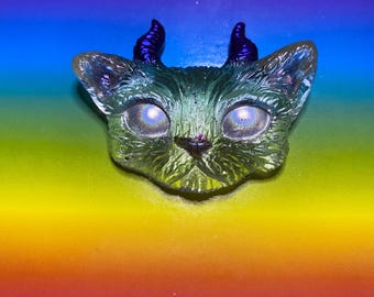 Super clear purple horned resin cat keychain magnet