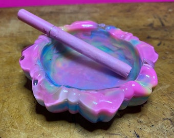 Primary smokey rainbow resin flower ashtray