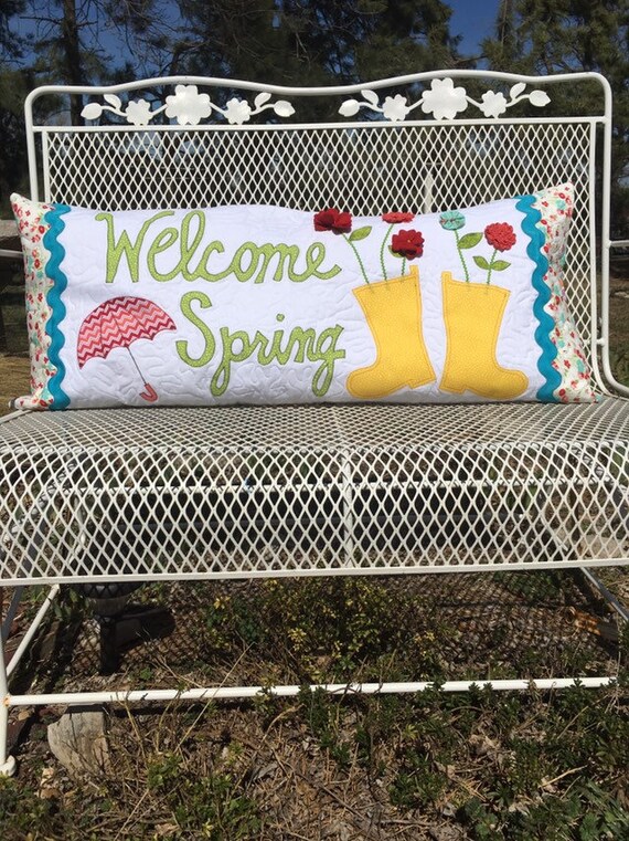 Welcome Spring Bench Pillow Cover