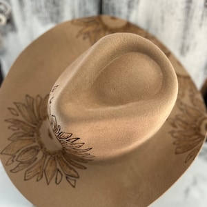 Sunflower Burned Hat, Fedora Hat, Women’s Fedora Burned Hat, Cowgirl Wide Brim Fedora, Sundlower, Boho, Engraved Felt Hat