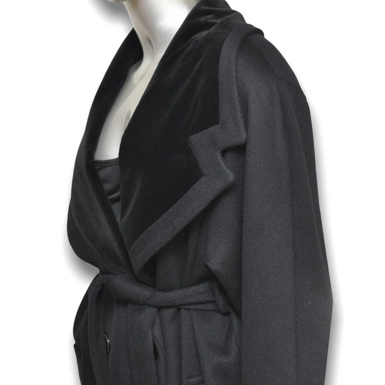 Vintage Womens Black Wool and Velvet Long Belted Winter Coat Size M image 9