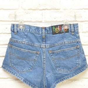 High Waisted Denim Shorts by Bolero 1980's Women's Size 7 Medium Wash Wide Hem Perfect Jean Shorts 30 waist Mom Jeans Summer Jean Short image 2