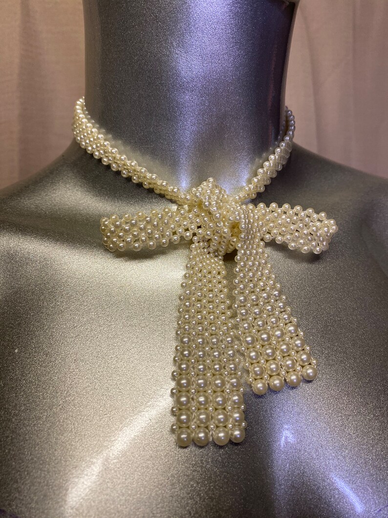 Vintage Pearl Bow Tie Necklace Lariat 80s image 5