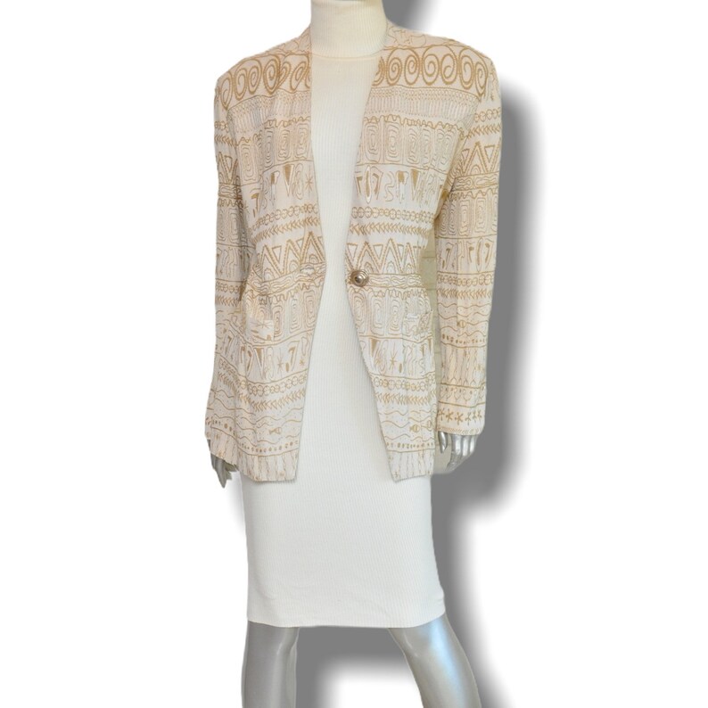 Vintage 80s Cream One Button Tailored Long Fit Blazer Jacket with Gold Tone Graphic Print by Rina Rossi m 8 image 2