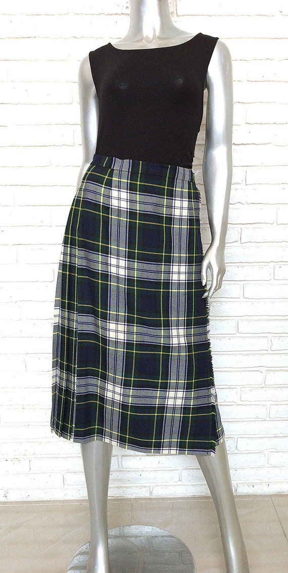 overall skirt plaid