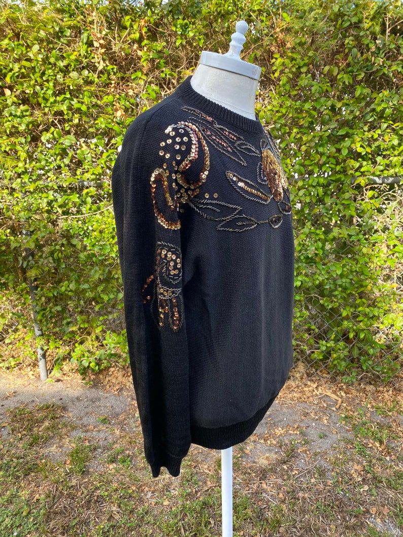 Vintage Black Sweater Gold Sequins and Beading 80s Knit Pullover Size Large imagem 3