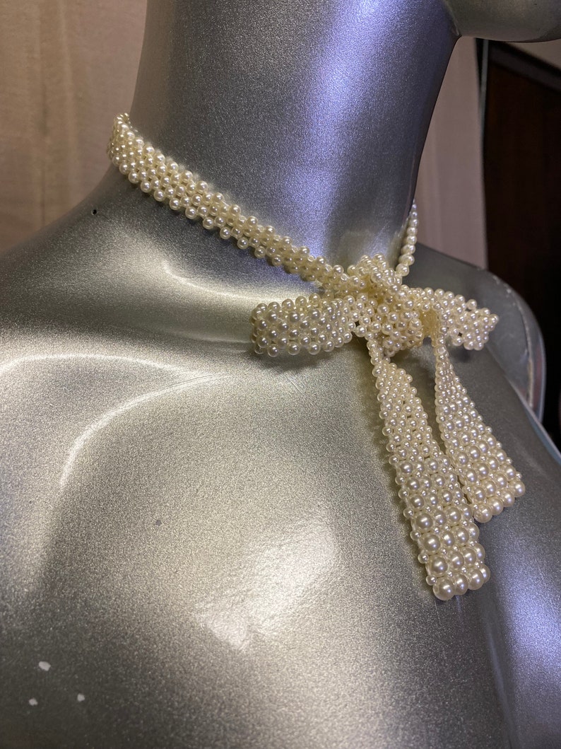 Vintage Pearl Bow Tie Necklace Lariat 80s image 6