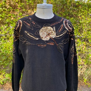 Vintage Black Sweater Gold Sequins and Beading 80s Knit Pullover Size Large imagem 1