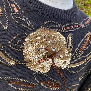 Vintage Black Sweater Gold Sequins and Beading 80s Knit Pullover Size Large imagem 4