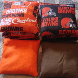 Set of 8 CLEVELAND BROWNS cornhole bags - Regulation Size