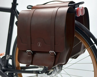 CLASSIC RIDE Leather bicycle panniers, gifts for cyclists, water-repellent leather, hand-crafted