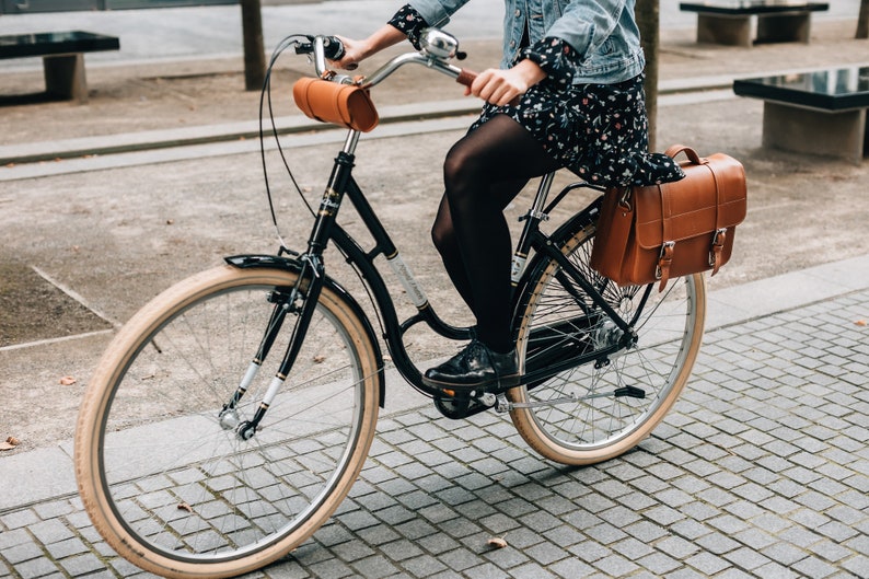 NEW Leather handlebar bag, bicycle saddlebag, bicycle bag, bicycle purse, bike purse, bike pannier, bicycle pannier, gifts for cyclists image 8