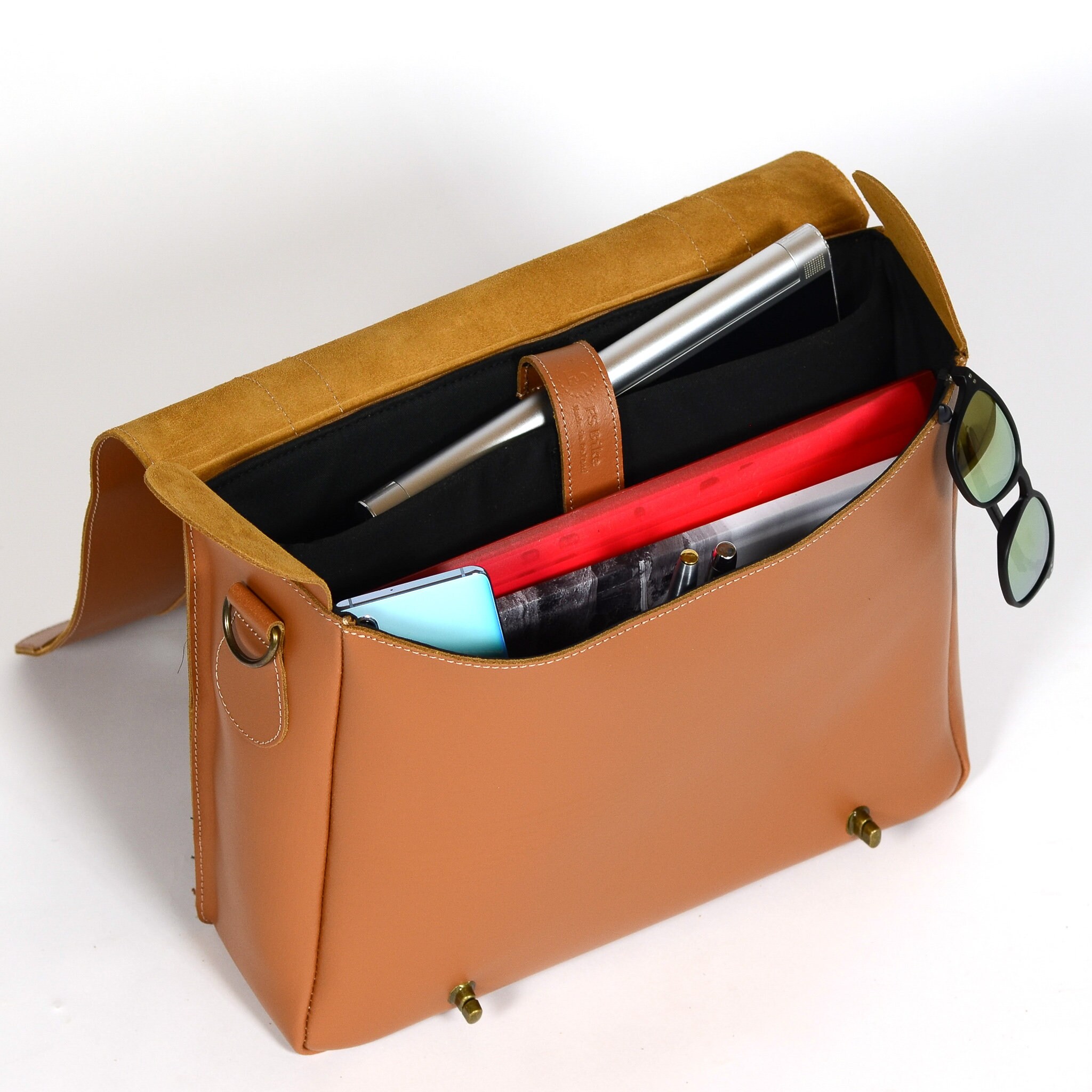 Leather Bicycle Bag EASY RIDE with handle, Water-Repellent, Laptop Commuter Messenger, Caramel