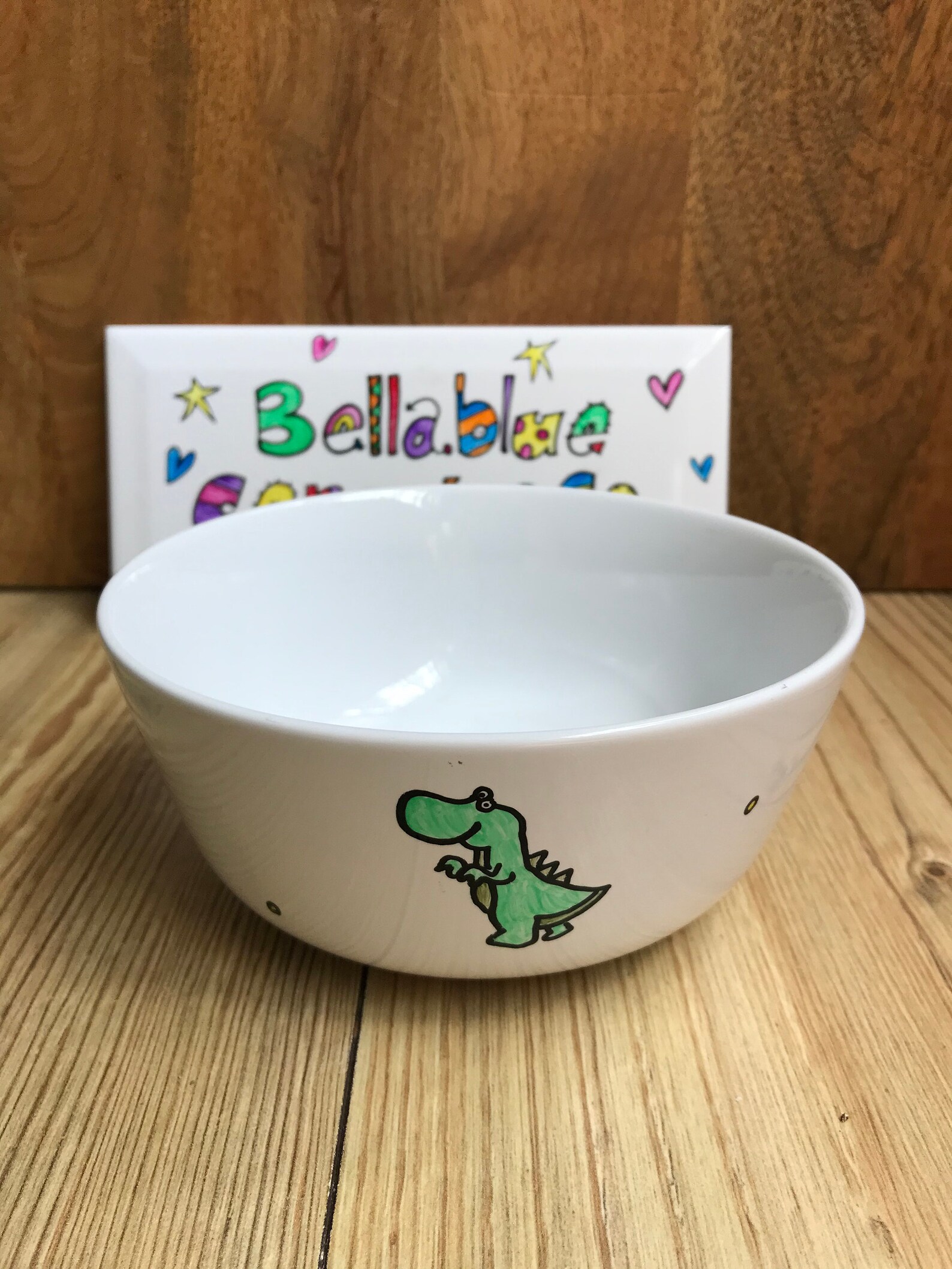 dinosaur with bowl head