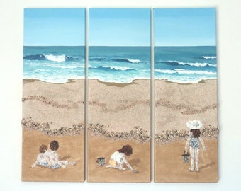 Niños en la playa en concha marina mosaico y arena 3D wall art, Tríptico pintura de escena de playa, niños jugando en la playa, decoración de la casa de playa