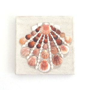 Seashell in Seashell Mosaic on White Sand, 3D Seashell Wall Art Nautical Decor, Ocean Art, Beach House Decor, Pink Seashell Natural Wall Art