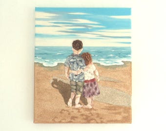 Niño y niña en la playa en mosaico de conchas marinas y arte de pared en 3D con arena, pintura de niños en la playa, arte de lienzo para niños, decoración de casa con recuerdos de playa