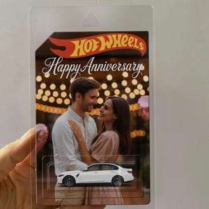 Benutzerdefinierte Hot Wheels Geschenk für Paar Jahrestag, Diecast Car Display, personalisierte romantische Hot Wheels, einzigartiges Geschenk für Sie oder Ihn