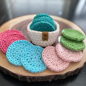 100% Cotton Face Scrubbies | Crochet Reusable Face Wash Scrubby with Basket | Hand-Made Make-Up Remover Pad | Eco Friendly | Cozy Gifts