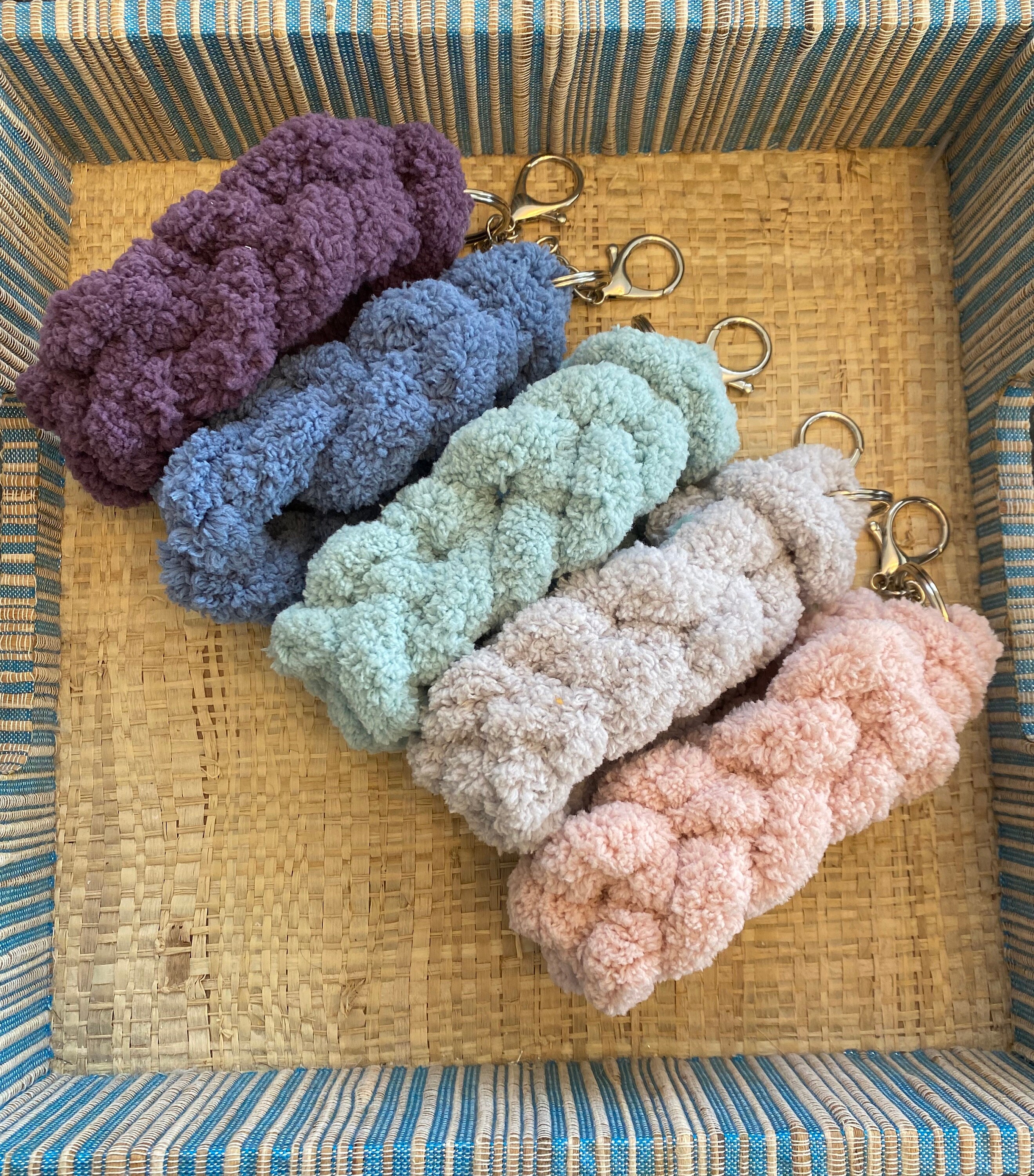 Chunky Yarn Knit Wristlet Keychain | Loop Key Chain With Lobster