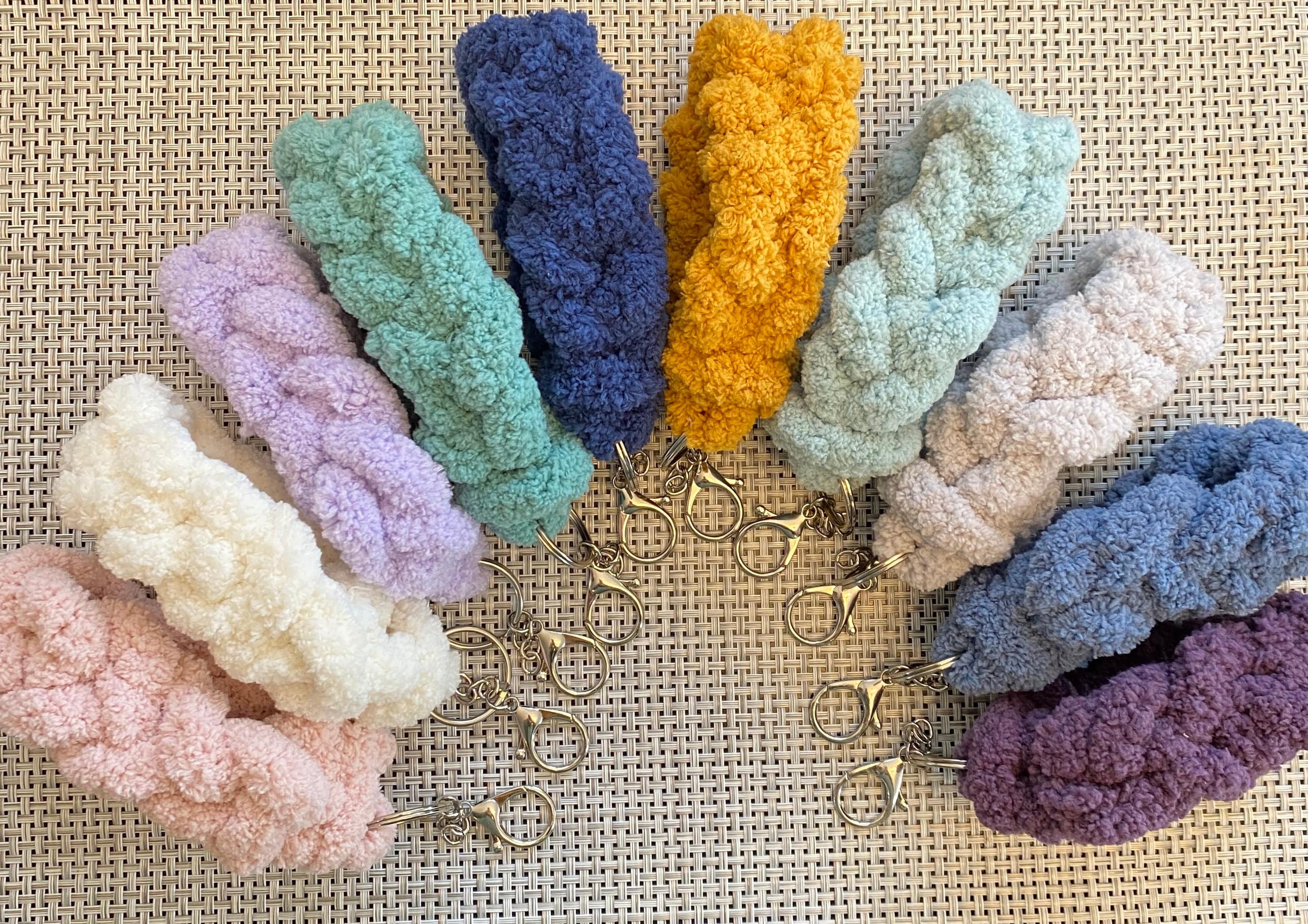 Chunky Yarn Knit Wristlet Keychain | Loop Key Chain With Lobster