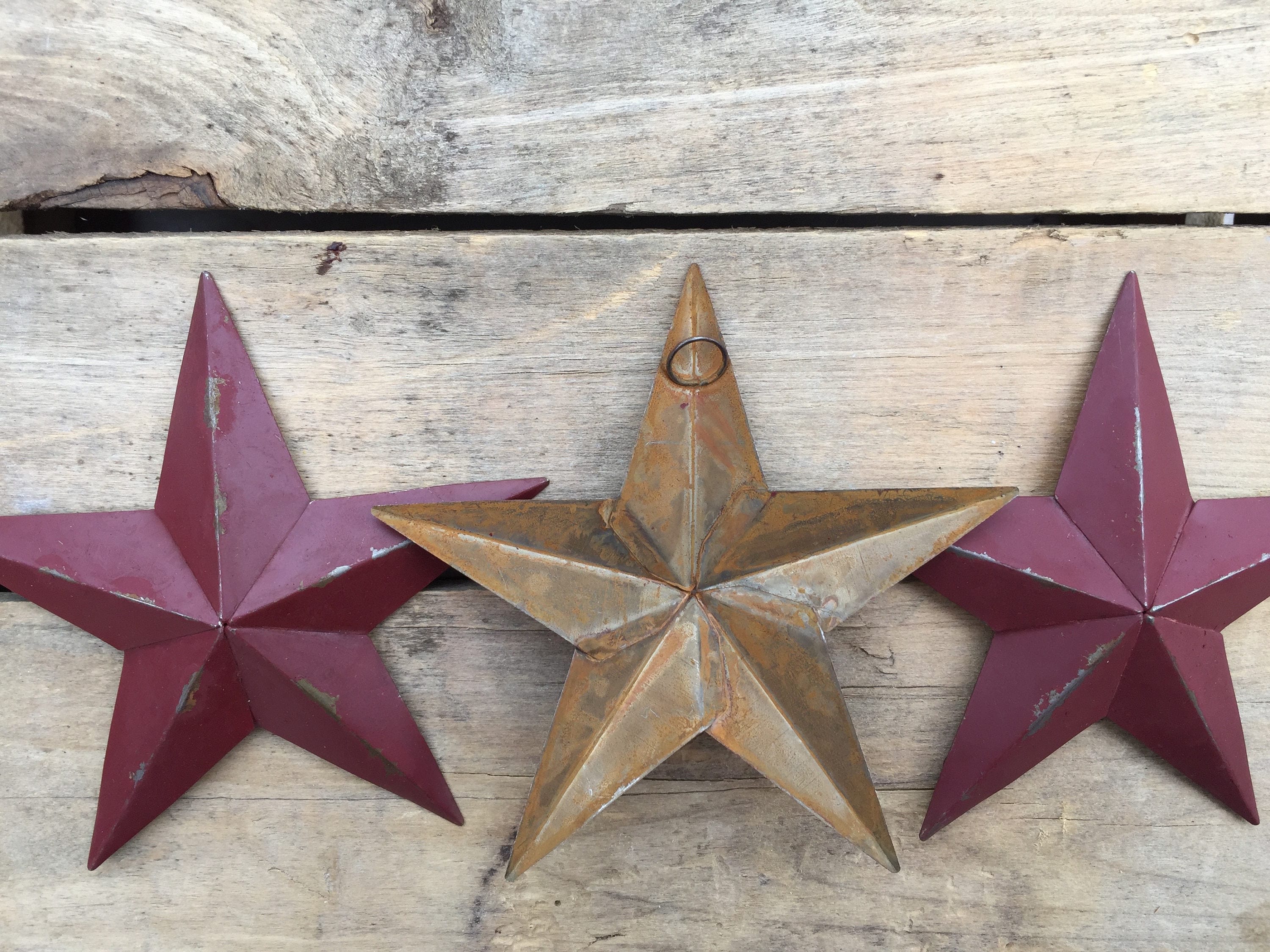Set of 3 Red Metal Stars Wall Decor