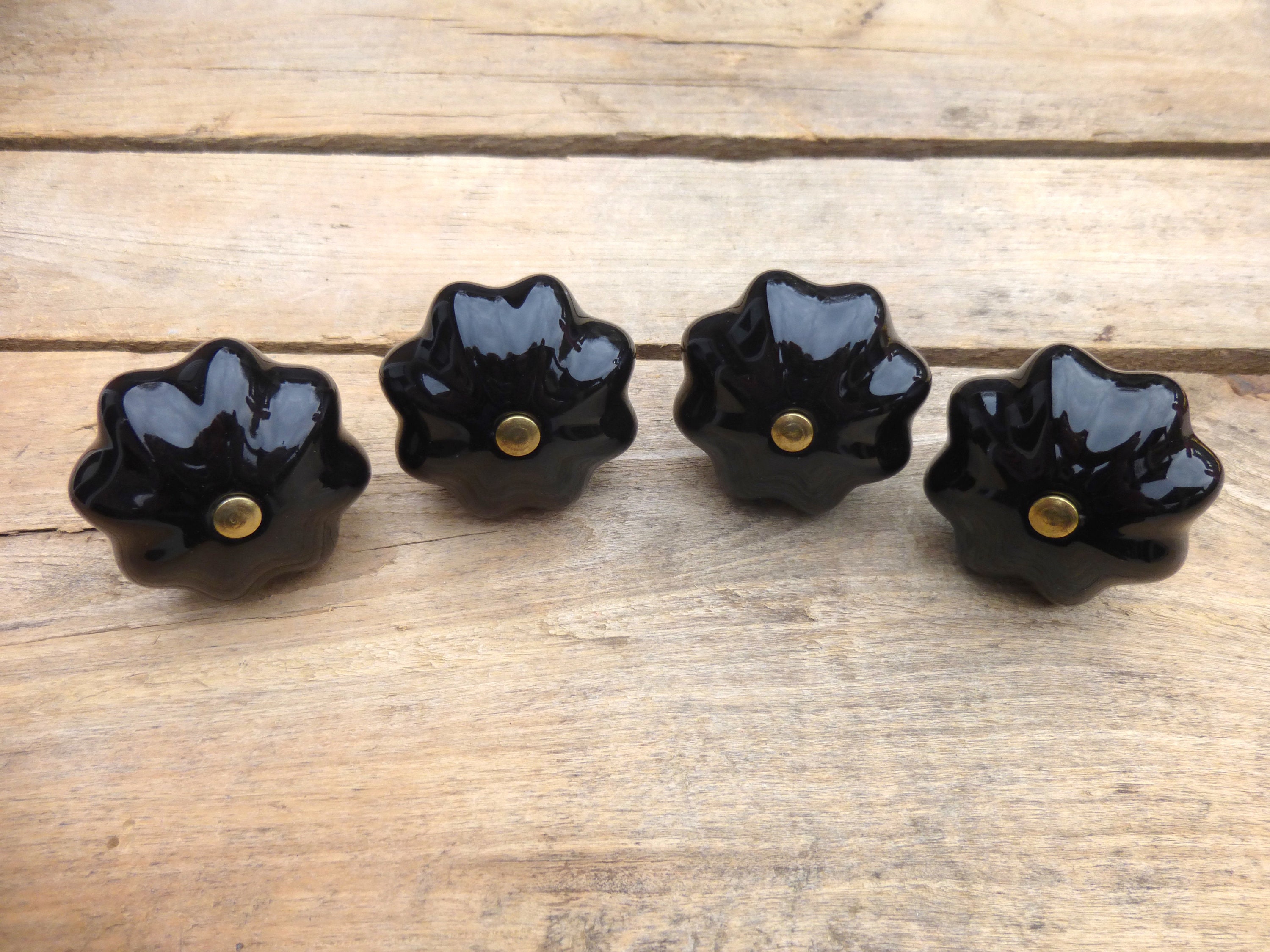 Set of 4 Black and Gold Melon Drawer Knobs