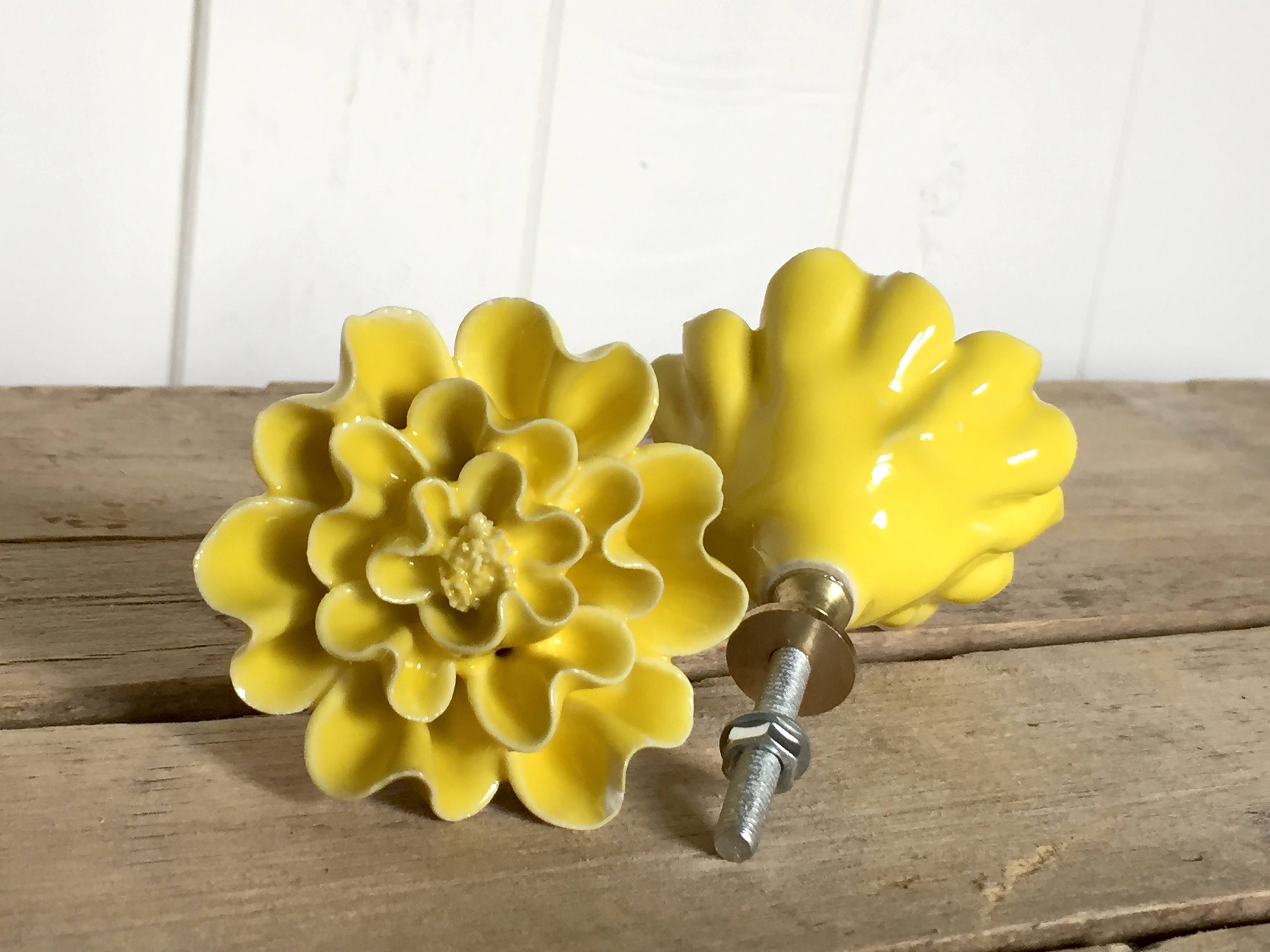 Sculpted Flower Knob Yellow