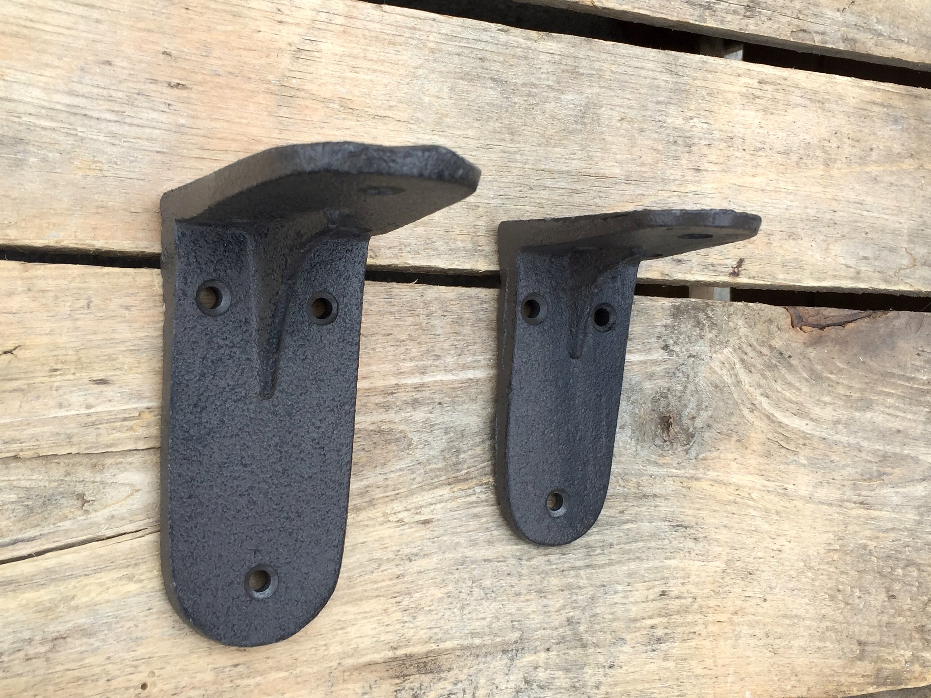 Pair of Simple Cast Iron Shelf Brackets
