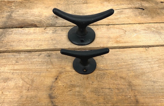 Black Boat Cleat Hook