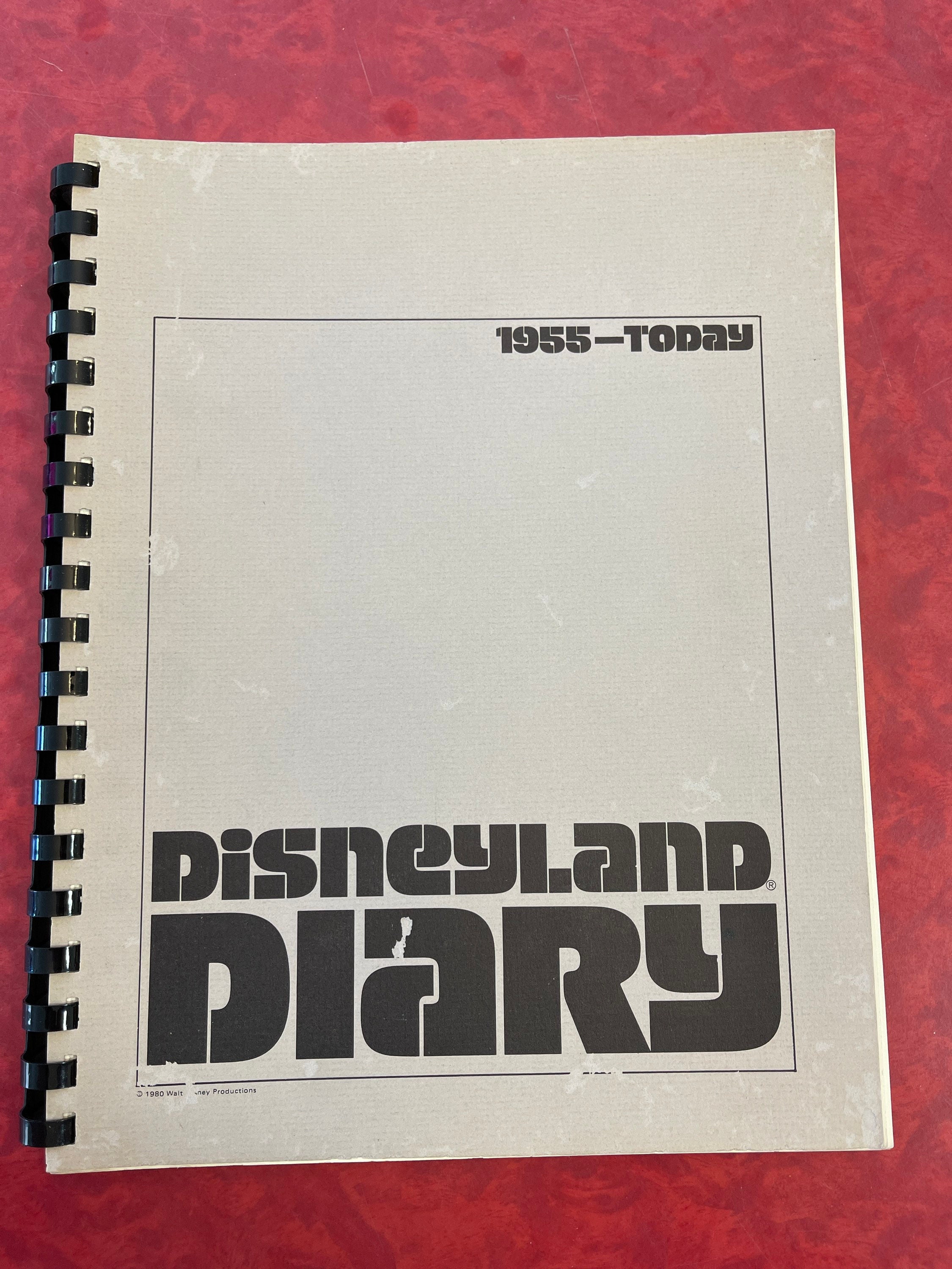 1990-1991 Tokyo Disneyland DIARY 非売品 1983 Tokyo Disneyland Souvenir Collection - ID: jan23286