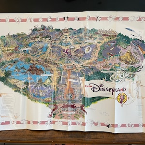 Gran pared Euro Disney Disneyland 1992 Mapa firmado y fechado por Sam McKim